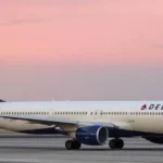 delta flight dl275 diverted lax